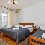 With Parking Space - 2745 Appartement