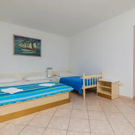With A Parking Space - 2745 Omis
